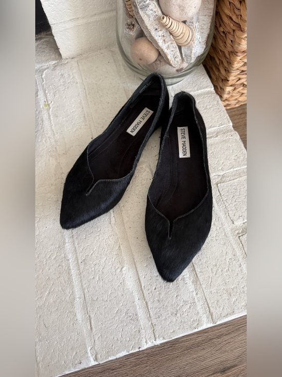Steve Madden Shoes - Steve Madden Black Fur PointedSteve Madden Black Faux Fur Pointed Toe Flats